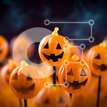 Intra Συλλεκτικό Ξύλινο Παζλ Plywood  4mm - Γλειφιτζούρια κολοκύθας σε σχήμα Jack-o'-φαναριού σε σκούρο φόντο Σε Ξύλινο Κουτί - Διαστάσεις Puzzle: 10x10 cm – 25 κομμάτια - Image 1