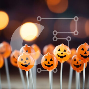 Intra Συλλεκτικό Ξύλινο Παζλ Plywood  4mm - Γλειφιτζούρια κολοκύθας αποκριών σε φωτισμένο φόντο Σε Ξύλινο Κουτί - Διαστάσεις Puzzle: 10x10 cm – 25 κομμάτια - Image 1