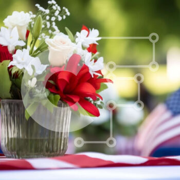 Intra Συλλεκτικό Ξύλινο Παζλ Plywood  4mm - Ανθοσύνθεση αμερικανικής σημαίας με κεριά Σε Ξύλινο Κουτί - Διαστάσεις: 10x10 cm – 25 κομμάτια - Image 1