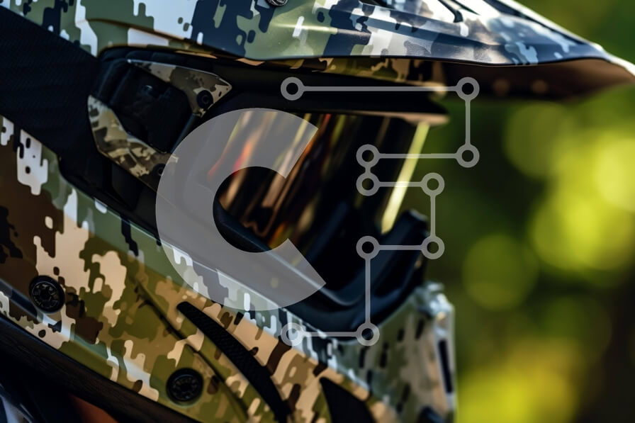 Intra Συλλεκτικό Ξύλινο Παζλ Plywood  4mm - Καμουφλαρισμένο κράνος για μοτοσικλέτα ή εκτός δρόμου Σε Ξύλινο Κουτί - Διαστάσεις Puzzle: 10x10 cm – 25 κομμάτια