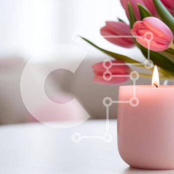 Intra Συλλεκτικό Ξύλινο Παζλ Plywood  4mm - Ροζ κερί και τουλίπες σε ένα τραπέζι Σε Ξύλινο Κουτί - Διαστάσεις Puzzle: 10x10 cm – 25 κομμάτια - Image 1