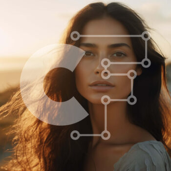 Intra Συλλεκτικό Ξύλινο Παζλ Plywood  4mm - Όμορφη γυναίκα με ρέοντα μαλλιά σε ένα ανοιχτό πεδίο Σε Ξύλινο Κουτί - Διαστάσεις Puzzle: 10x10 cm – 25 κομμάτια - Image 1