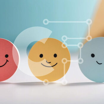 Intra Συλλεκτικό Ξύλινο Παζλ Plywood  4mm - Πολύχρωμα χάρτινα χαμογελαστά πρόσωπα σε λευκό τραπέζι Σε Ξύλινο Κουτί - Διαστάσεις Puzzle: 10x10 cm – 25 κομμάτια - Image 1