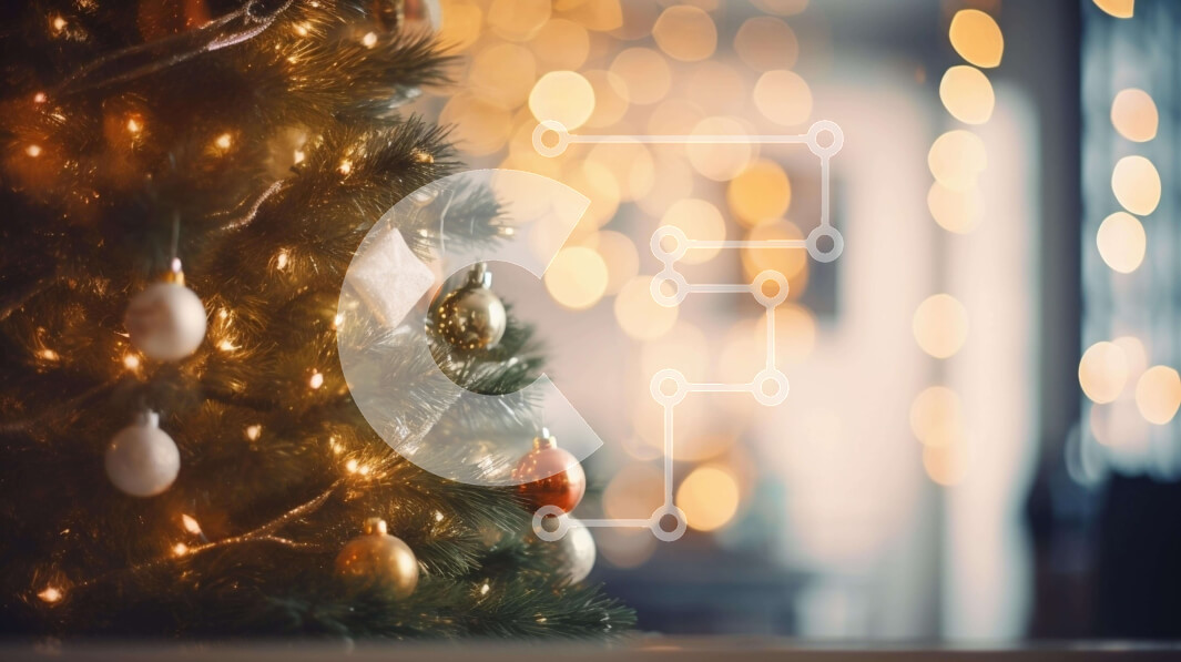 Intra Συλλεκτικό Ξύλινο Παζλ Plywood  4mm - Χριστουγεννιάτικο δέντρο στολισμένο με στολίδια και φωτάκια Σε Ξύλινο Κουτί - Διαστάσεις: 10x10 cm – 25 κομμάτια