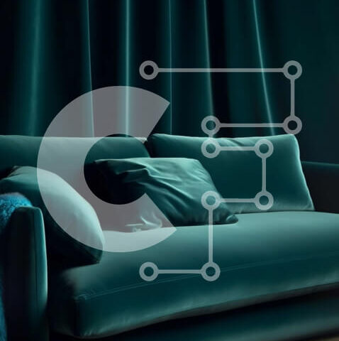 Intra Συλλεκτικό Ξύλινο Παζλ Plywood  4mm - Κομψός μπλε βελούδινος καναπές σε δωμάτιο με χαμηλό φωτισμό Σε Ξύλινο Κουτί - Διαστάσεις Puzzle: 10x10 cm – 25 κομμάτια - Image 1