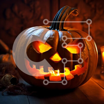 Intra Συλλεκτικό Ξύλινο Παζλ Plywood  4mm - Απόκοσμη διακόσμηση αποκριών: σκαλιστή κολοκύθα με τρομακτικό πρόσωπο και αναμμένο κερί Σε Ξύλινο Κουτί - Διαστάσεις: 10x10 cm – 25 κομμάτια - Image 1