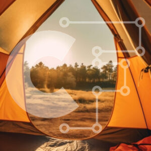 Intra Συλλεκτικό Ξύλινο Παζλ Plywood  4mm - Όμορφη εικόνα ενός ατόμου που κάθεται σε μια σκηνή μια ηλιόλουστη μέρα Σε Ξύλινο Κουτί - Διαστάσεις Puzzle: 10x10 cm – 25 κομμάτια