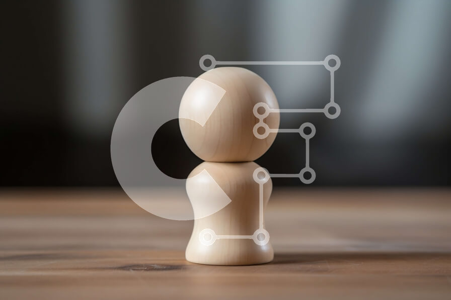 Intra Συλλεκτικό Ξύλινο Παζλ Plywood  4mm - Όμορφη εικόνα μιας ξύλινης κούκλας σε ένα ξύλινο τραπέζι Σε Ξύλινο Κουτί - Διαστάσεις: 10x10 cm – 25 κομμάτια