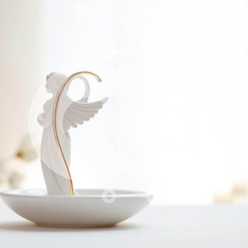 Intra Συλλεκτικό Ξύλινο Παζλ Plywood  4mm - Ειδώλιο αγγέλου και κεριά σε λευκό μπολ Σε Ξύλινο Κουτί - Διαστάσεις Puzzle: 10x10 cm – 25 κομμάτια - Image 1