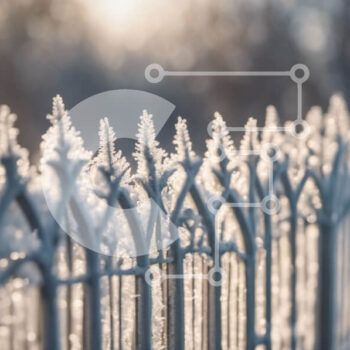 Intra Συλλεκτικό Ξύλινο Παζλ Plywood  4mm - Χειμερινός φράκτης καλυμμένος από παγετό και χιόνι Σε Ξύλινο Κουτί - Διαστάσεις Puzzle: 10x10 cm – 25 κομμάτια - Image 1