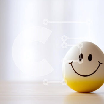 Intra Συλλεκτικό Ξύλινο Παζλ Plywood  4mm - Smiley Face Egg στο τραπέζι με κουρτίνες Σε Ξύλινο Κουτί - Διαστάσεις: 10x10 cm – 25 κομμάτια - Image 1