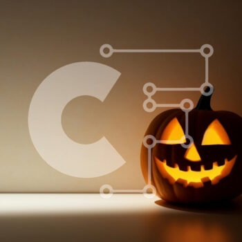 Intra Συλλεκτικό Ξύλινο Παζλ Plywood  4mm - Φωτισμένη κολοκύθα σε λευκό τραπέζι Σε Ξύλινο Κουτί - Διαστάσεις Puzzle: 10x10 cm – 25 κομμάτια - Image 1