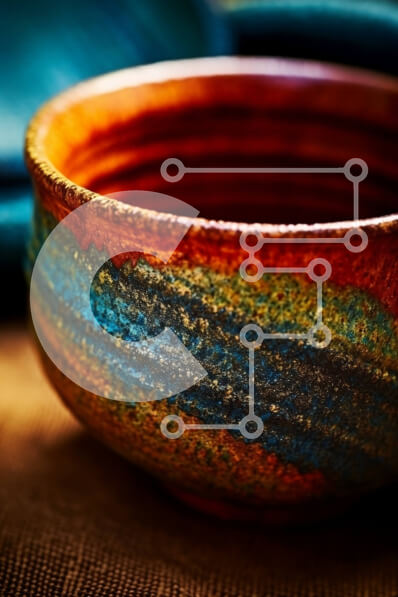 Intra Συλλεκτικό Ξύλινο Παζλ Plywood  4mm - Όμορφη εικόνα ενός πολύχρωμου κεραμικού μπολ με περίπλοκα σχέδια Σε Ξύλινο Κουτί - Διαστάσεις: 10x10 cm – 25 κομμάτια