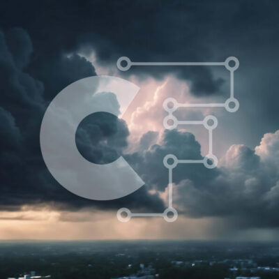 Intra Συλλεκτικό Ξύλινο Παζλ Plywood  4mm - Σκοτεινός συννεφιασμένος ουρανός με σύννεφα καταιγίδας και αεροπλάνο που πετά πάνω από την πόλη Σε Ξύλινο Κουτί - Διαστάσεις Puzzle: 10x10 cm – 25 κομμάτια - Image 1