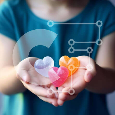 Intra Συλλεκτικό Ξύλινο Παζλ Plywood 4mm - Κορίτσι που κρατά ούλα σε σχήμα καρδιάς Σε Ξύλινο Κουτί - Διαστάσεις Puzzle: 10x10 cm – 25 κομμάτια - Image 1