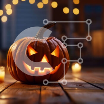 Intra Συλλεκτικό Ξύλινο Παζλ Plywood 4mm - Jack-o-Lantern σε ένα ξύλινο κατάστρωμα Σε Ξύλινο Κουτί - Διαστάσεις Puzzle: 10x10 cm – 25 κομμάτια - Image 1