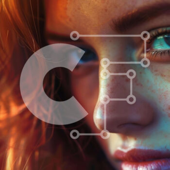 Intra Συλλεκτικό Ξύλινο Παζλ Plywood  4mm - Πορτρέτο γυναίκας με κόκκινα μαλλιά και φακίδες από κοντά Σε Ξύλινο Κουτί - Διαστάσεις Puzzle: 10x10 cm – 25 κομμάτια - Image 1