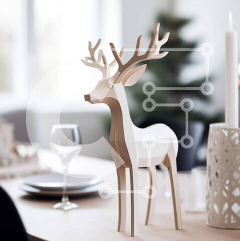 Intra Συλλεκτικό Ξύλινο Παζλ Plywood  4mm - Ξύλινο ειδώλιο ελαφιού σε εορταστικό τραπέζι με χριστουγεννιάτικα φώτα και κεριά Σε Ξύλινο Κουτί - Διαστάσεις: 10x10 cm – 25 κομμάτια - Image 1
