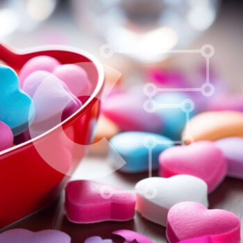 Intra Συλλεκτικό Ξύλινο Παζλ Plywood  4mm - Πολύχρωμες καραμέλες σε μπολ σε σχήμα καρδιάς Σε Ξύλινο Κουτί - Διαστάσεις Puzzle: 10x10 cm – 25 κομμάτια - Image 1