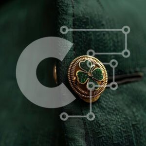 Intra Συλλεκτικό Ξύλινο Παζλ Plywood  4mm - Πράσινο μπουφάν με κουμπί Irish Clover Σε Ξύλινο Κουτί - Διαστάσεις: 10x10 cm – 25 κομμάτια