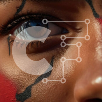 Intra Συλλεκτικό Ξύλινο Παζλ Plywood  4mm - Όμορφη γυναίκα με μπογιά προσώπου σε σχήμα καρδιάς Σε Ξύλινο Κουτί - Διαστάσεις Puzzle: 10x10 cm – 25 κομμάτια - Image 1