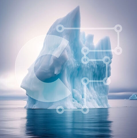 Intra Συλλεκτικό Ξύλινο Παζλ Plywood 4mm - Όμορφη εικόνα ενός παγόβουνου στον ωκεανό με φόντο συννεφιασμένο ουρανό Σε Ξύλινο Κουτί - Διαστάσεις: 10x10 cm – 25 κομμάτια - Image 1