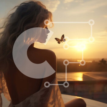 Intra Συλλεκτικό Ξύλινο Παζλ Plywood  4mm - Γυναίκα στο μπαλκόνι στο ηλιοβασίλεμα Σε Ξύλινο Κουτί - Διαστάσεις Puzzle: 10x10 cm – 25 κομμάτια - Image 1