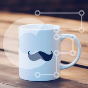 Intra Συλλεκτικό Ξύλινο Παζλ Plywood  4mm - Λευκή κούπα καφέ με σχέδιο μαύρο μουστάκι σε ξύλινο τραπέζι Σε Ξύλινο Κουτί - Διαστάσεις: 10x10 cm – 25 κομμάτια