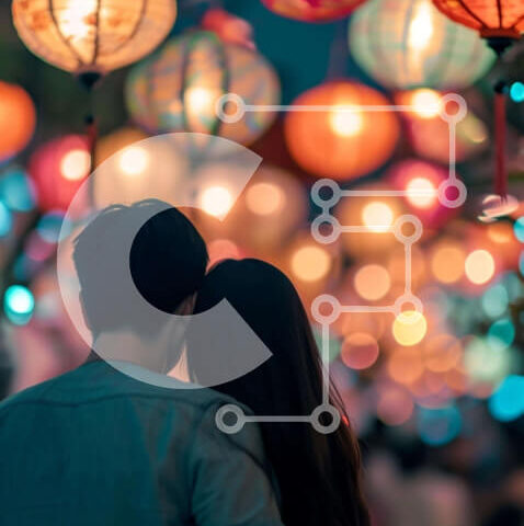 Intra Συλλεκτικό Ξύλινο Παζλ Plywood  4mm - Προσωπική στιγμή κάτω από πολύχρωμα φανάρια Σε Ξύλινο Κουτί - Διαστάσεις Puzzle: 10x10 cm – 25 κομμάτια - Image 1