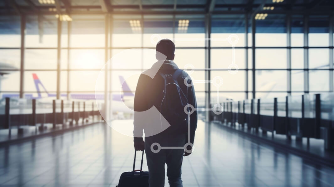 Intra Συλλεκτικό Ξύλινο Παζλ Plywood  4mm - Άτομο που περπατά μέσω του τερματικού σταθμού αεροδρομίου με τη βαλίτσα Σε Ξύλινο Κουτί - Διαστάσεις Puzzle: 10x10 cm – 25 κομμάτια