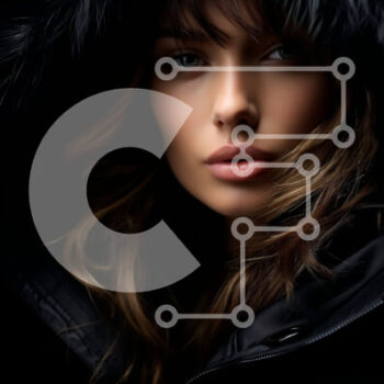 Intra Συλλεκτικό Ξύλινο Παζλ Plywood  4mm - Σοβαρή γυναίκα με μαύρο παρκά με γούνινη κουκούλα Σε Ξύλινο Κουτί - Διαστάσεις Puzzle: 10x10 cm – 25 κομμάτια - Image 1