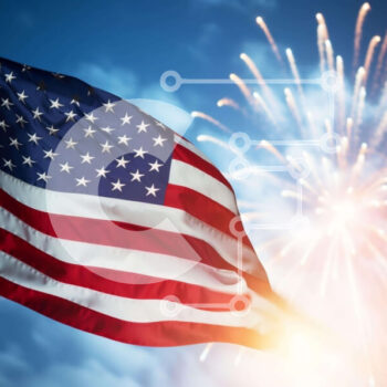 Intra Συλλεκτικό Ξύλινο Παζλ Plywood  4mm - Αμερικανική σημαία με μπλε ουρανό και πυροτεχνήματα Σε Ξύλινο Κουτί - Διαστάσεις: 10x10 cm – 25 κομμάτια - Image 1