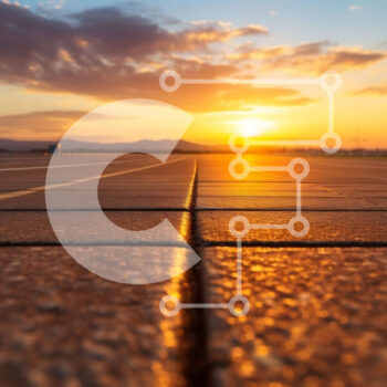 Intra Συλλεκτικό Ξύλινο Παζλ Plywood  4mm - Εκπληκτική εικόνα ενός έρημου διαδρόμου αεροδρομίου στο ηλιοβασίλεμα Σε Ξύλινο Κουτί - Διαστάσεις Puzzle: 10x10 cm – 25 κομμάτια - Image 1