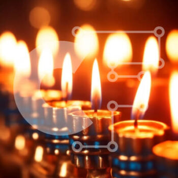 Intra Συλλεκτικό Ξύλινο Παζλ Plywood  4mm - Όμορφη εικόνα μιας Μενόρα με αναμμένα κεριά Σε Ξύλινο Κουτί - Διαστάσεις Puzzle: 10x10 cm – 25 κομμάτια - Image 1