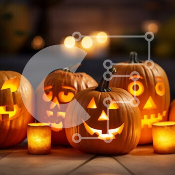 Intra Συλλεκτικό Ξύλινο Παζλ Plywood  4mm - Σκαλιστές κολοκύθες με αναμμένα κεριά στο βάθος Σε Ξύλινο Κουτί - Διαστάσεις Puzzle: 10x10 cm – 25 κομμάτια - Image 1