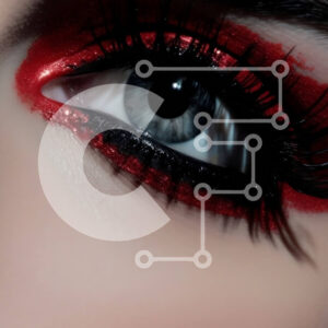 Intra Συλλεκτικό Ξύλινο Παζλ Plywood  4mm - Όμορφη κινηματογράφηση σε πρώτο πλάνο του γυναικείου ματιού με κόκκινο eyeliner και ψεύτικες βλεφαρίδες Σε Ξύλινο Κουτί - Διαστάσεις Puzzle: 10x10 cm – 25 κομμάτια