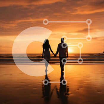 Intra Συλλεκτικό Ξύλινο Παζλ Plywood  4mm - Ζευγάρι που περπατά στην παραλία στο ηλιοβασίλεμα Σε Ξύλινο Κουτί - Διαστάσεις Puzzle: 10x10 cm – 25 κομμάτια - Image 1