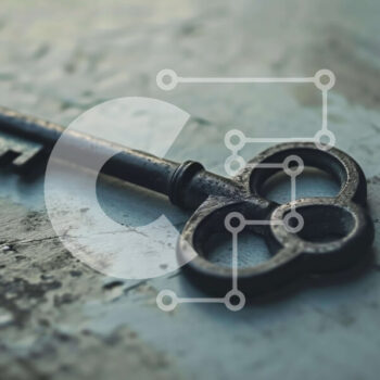 Intra Συλλεκτικό Ξύλινο Παζλ Plywood  4mm - Vintage σκουριασμένο κλειδί σε Grungy επιφάνεια Σε Ξύλινο Κουτί - Διαστάσεις: 10x10 cm – 25 κομμάτια - Image 1