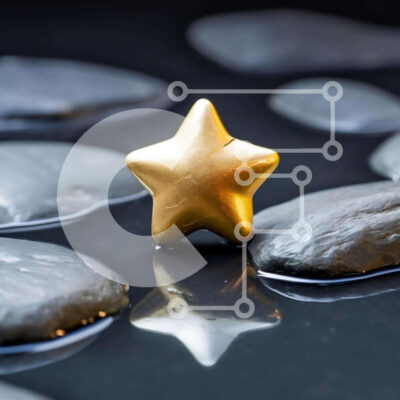 Intra Συλλεκτικό Ξύλινο Παζλ Plywood 4mm - Χρυσό αστέρι σε μαύρους και γκρίζους βράχους Σε Ξύλινο Κουτί - Διαστάσεις: 10x10 cm – 25 κομμάτια - Image 1