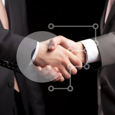 Intra Συλλεκτικό Ξύλινο Παζλ Plywood  4mm - Επιχειρηματίες χειραψία στο γραφείο Σε Ξύλινο Κουτί - Διαστάσεις Puzzle: 10x10 cm – 25 κομμάτια - Image 1