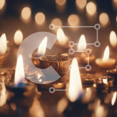 Intra Συλλεκτικό Ξύλινο Παζλ Plywood 4mm - Ομάδα αναμμένων κεριών και νομισμάτων σε ένα τραπέζι Σε Ξύλινο Κουτί - Διαστάσεις Puzzle: 10x10 cm – 25 κομμάτια - Image 1