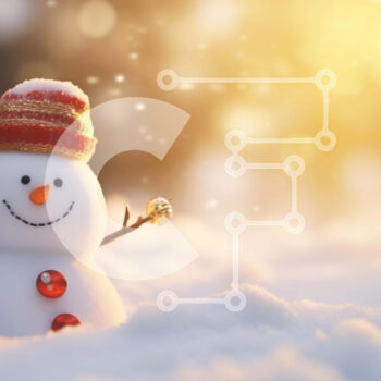 Intra Συλλεκτικό Ξύλινο Παζλ Plywood  4mm - Χειμερινή διακόσμηση: Χιονάνθρωπος στο χιόνι με καπέλο Σε Ξύλινο Κουτί - Διαστάσεις Puzzle: 10x10 cm – 25 κομμάτια - Image 1