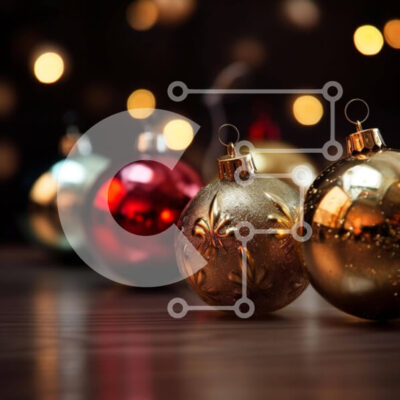 Intra Συλλεκτικό Ξύλινο Παζλ Plywood  4mm - Πολύχρωμα χριστουγεννιάτικα στολίδια σε τραπέζι με φωτισμένο φόντο Σε Ξύλινο Κουτί - Διαστάσεις: 10x10 cm – 25 κομμάτια - Image 1