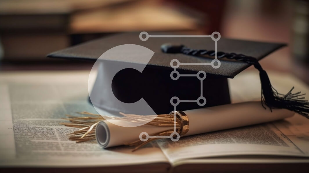 Intra Συλλεκτικό Ξύλινο Παζλ Plywood  4mm - ΚΑΠ και φούντα αποφοίτησης σε ένα ανοιχτό βιβλίο φωτογραφία στοκ Σε Ξύλινο Κουτί - Διαστάσεις Puzzle: 10x10 cm – 25 κομμάτια