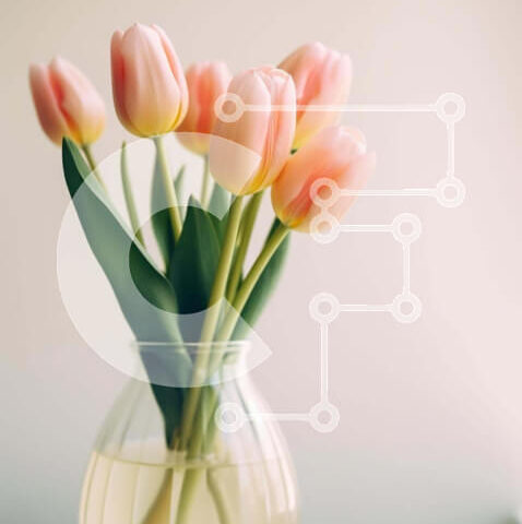 Intra Συλλεκτικό Ξύλινο Παζλ Plywood  4mm - Ροζ τουλίπες σε διαφανές γυάλινο βάζο Σε Ξύλινο Κουτί - Διαστάσεις: 10x10 cm – 25 κομμάτια - Image 1