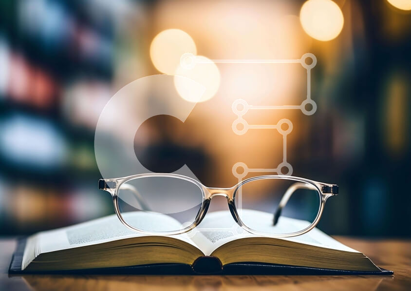 Intra Συλλεκτικό Ξύλινο Παζλ Plywood  4mm - Ανοιχτό βιβλίο με γυαλιά Σε Ξύλινο Κουτί - Διαστάσεις Puzzle: 10x10 cm – 25 κομμάτια