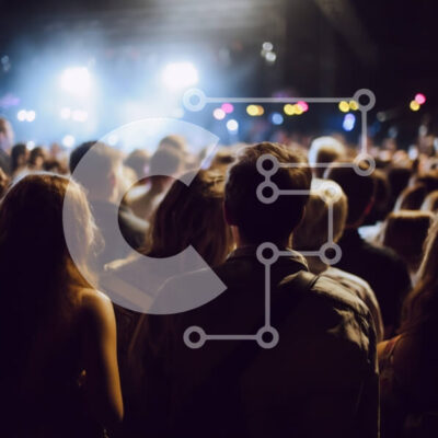 Intra Συλλεκτικό Ξύλινο Παζλ Plywood  4mm - Συναρπαστική εικόνα ενός πλήθους συναυλιών με έντονο φωτισμό σκηνής Σε Ξύλινο Κουτί - Διαστάσεις Puzzle: 10x10 cm – 25 κομμάτια - Image 1