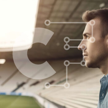 Intra Συλλεκτικό Ξύλινο Παζλ Plywood  4mm - Μοναξιά σε ένα στάδιο ποδοσφαίρου: Στοκ Εικόνα Σε Ξύλινο Κουτί - Διαστάσεις Puzzle: 10x10 cm – 25 κομμάτια - Image 1