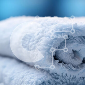 Intra Συλλεκτικό Ξύλινο Παζλ Plywood  4mm - Μπλε πετσέτες στοιβαγμένες σε ένα τακτοποιημένο σωρό Σε Ξύλινο Κουτί - Διαστάσεις Puzzle: 10x10 cm – 25 κομμάτια - Image 1