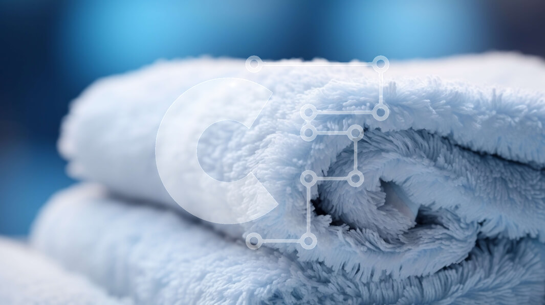 Intra Συλλεκτικό Ξύλινο Παζλ Plywood  4mm - Μπλε πετσέτες στοιβαγμένες σε ένα τακτοποιημένο σωρό Σε Ξύλινο Κουτί - Διαστάσεις Puzzle: 10x10 cm – 25 κομμάτια